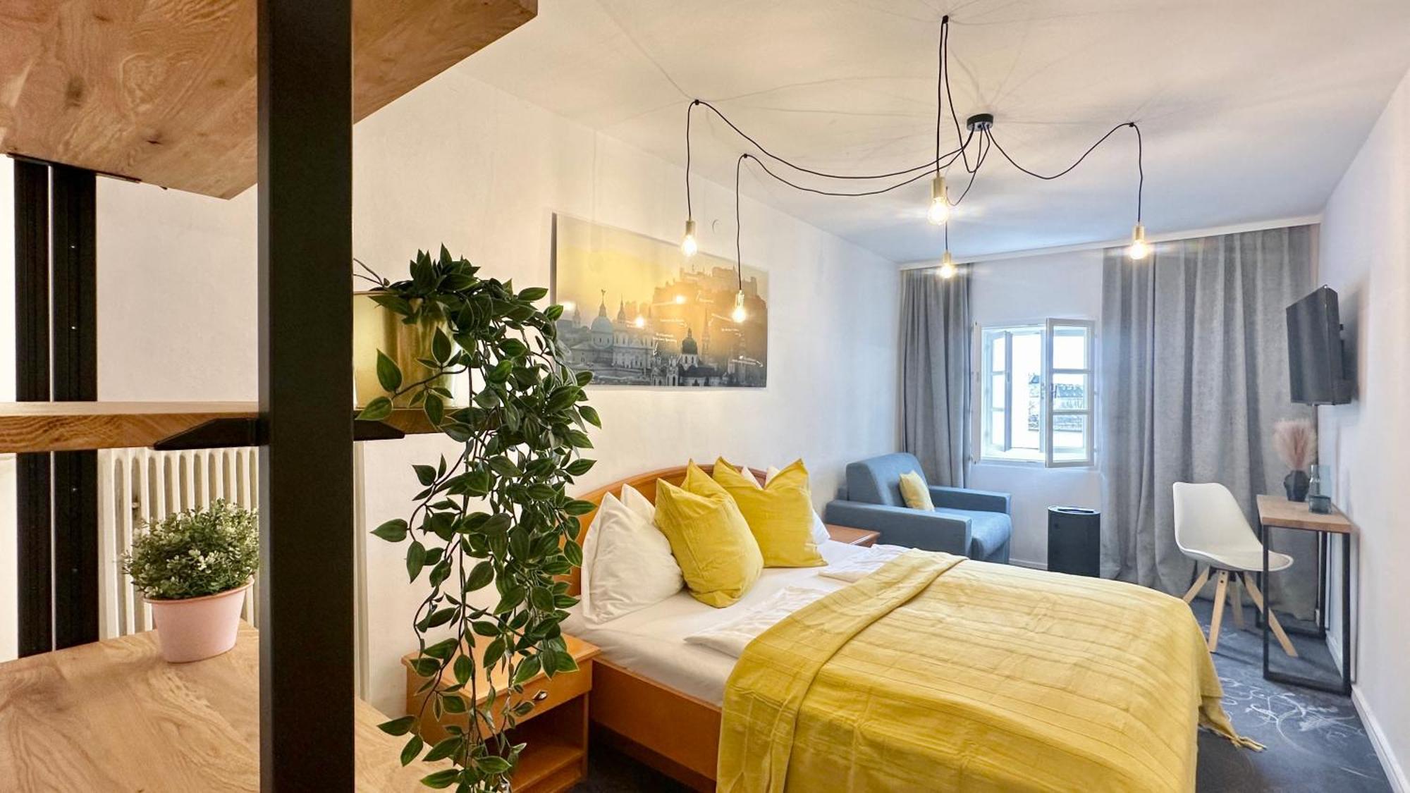 Hotel Krone 1512 Залцбург Екстериор снимка